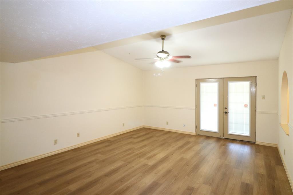 2002 Victoria Road Carrollton, TX 75007 - Photo 2 of 11 Gallery Image 2