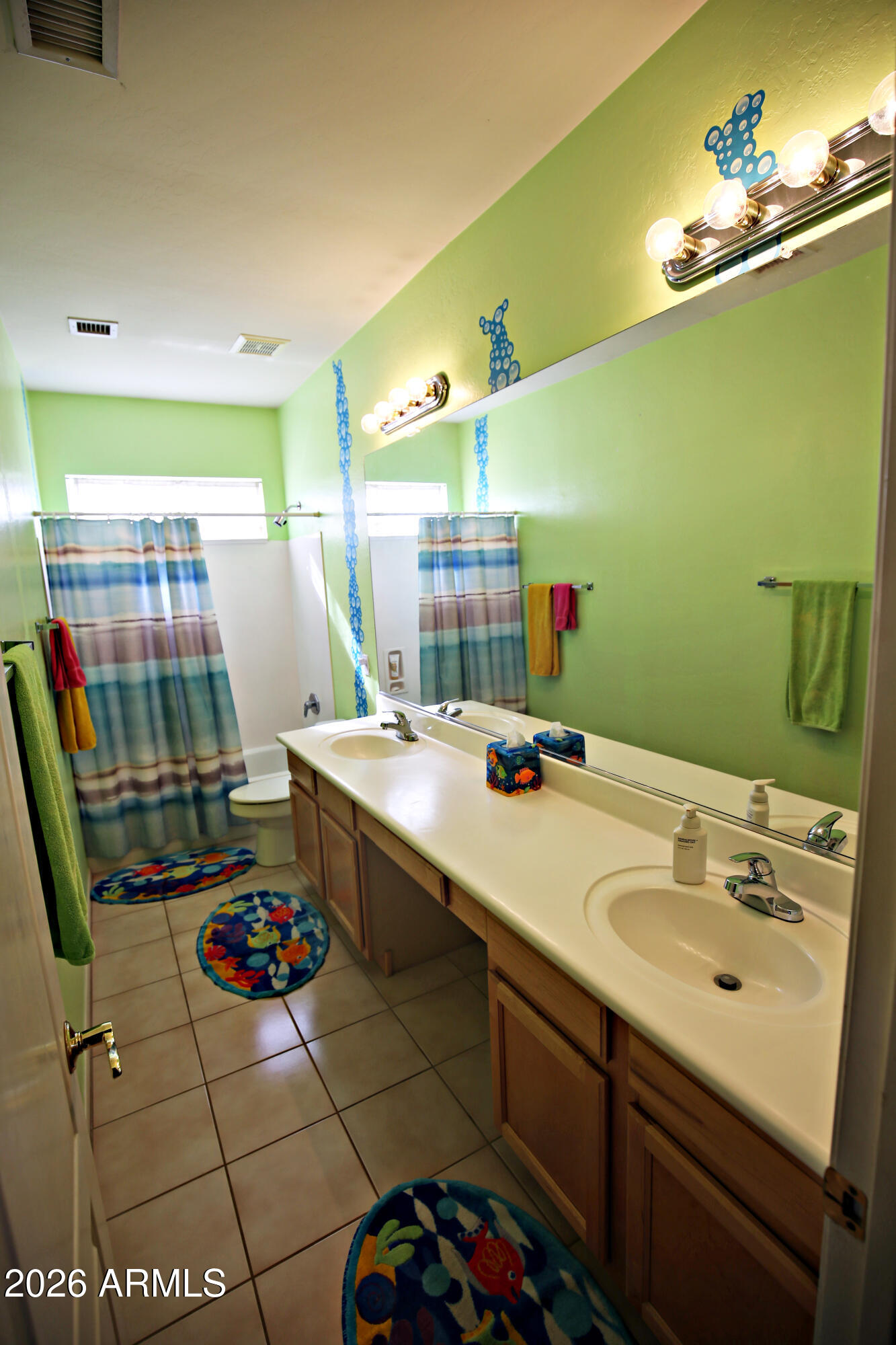 1285 North Evergreen Street Gilbert, AZ 85233 - Photo 5 of 19 IMG_5223