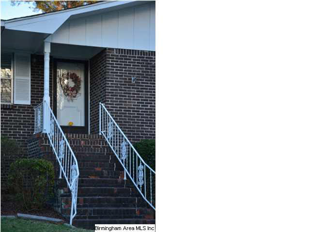 104 Pierson Circle Bessemer, AL 35023 - Photo 2 of 28