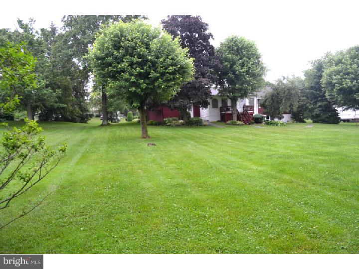1040 Valley Road Telford, PA 18969 - Photo 4 of 14