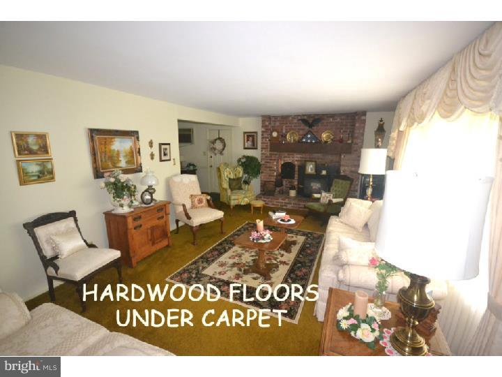 1040 Valley Road Telford, PA 18969 - Photo 5 of 14