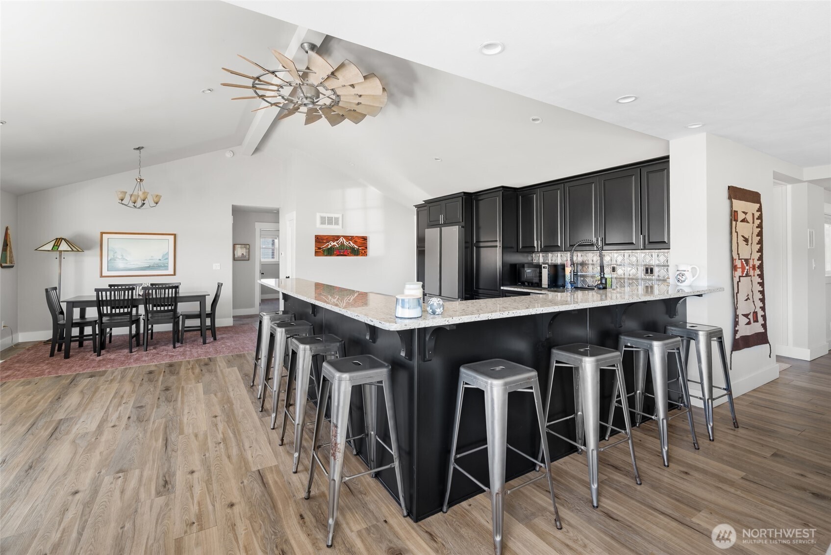 213 Cornet Bay Road Oak Harbor, WA 98277 - Photo 14 of 38