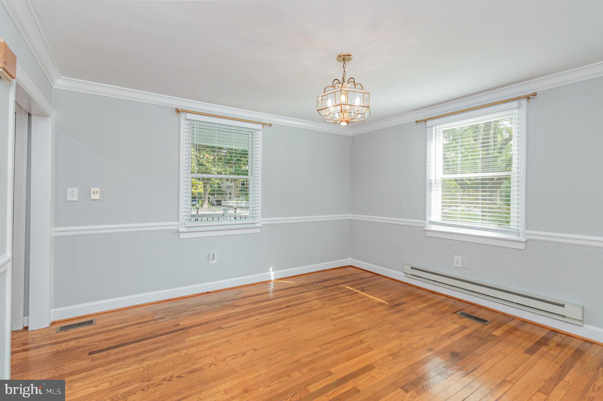 315 Edwards Ferry Road Northeast Leesburg, VA 20176 - Photo 13 of 29 Gallery Image 13