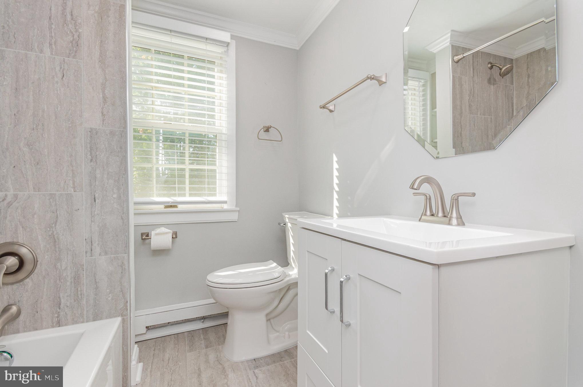 315 Edwards Ferry Road Northeast Leesburg, VA 20176 - Photo 22 of 29 Gallery Image 22