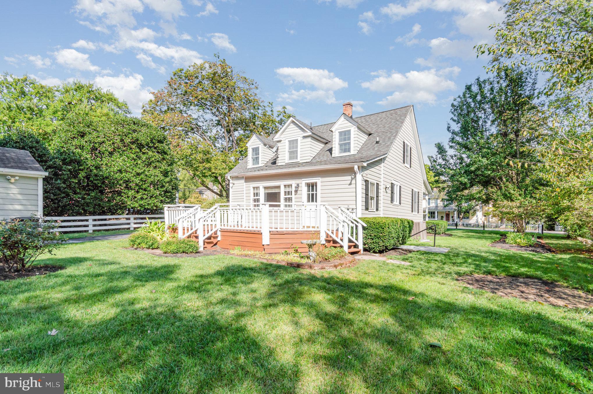 315 Edwards Ferry Road Northeast Leesburg, VA 20176 - Photo 26 of 29 Gallery Image 26