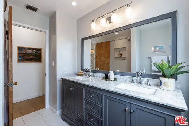 $1,450,000 | 946 Larker Avenue, Los Angeles, CA 90042