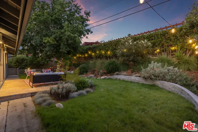 $1,450,000 | 946 Larker Avenue, Los Angeles, CA 90042