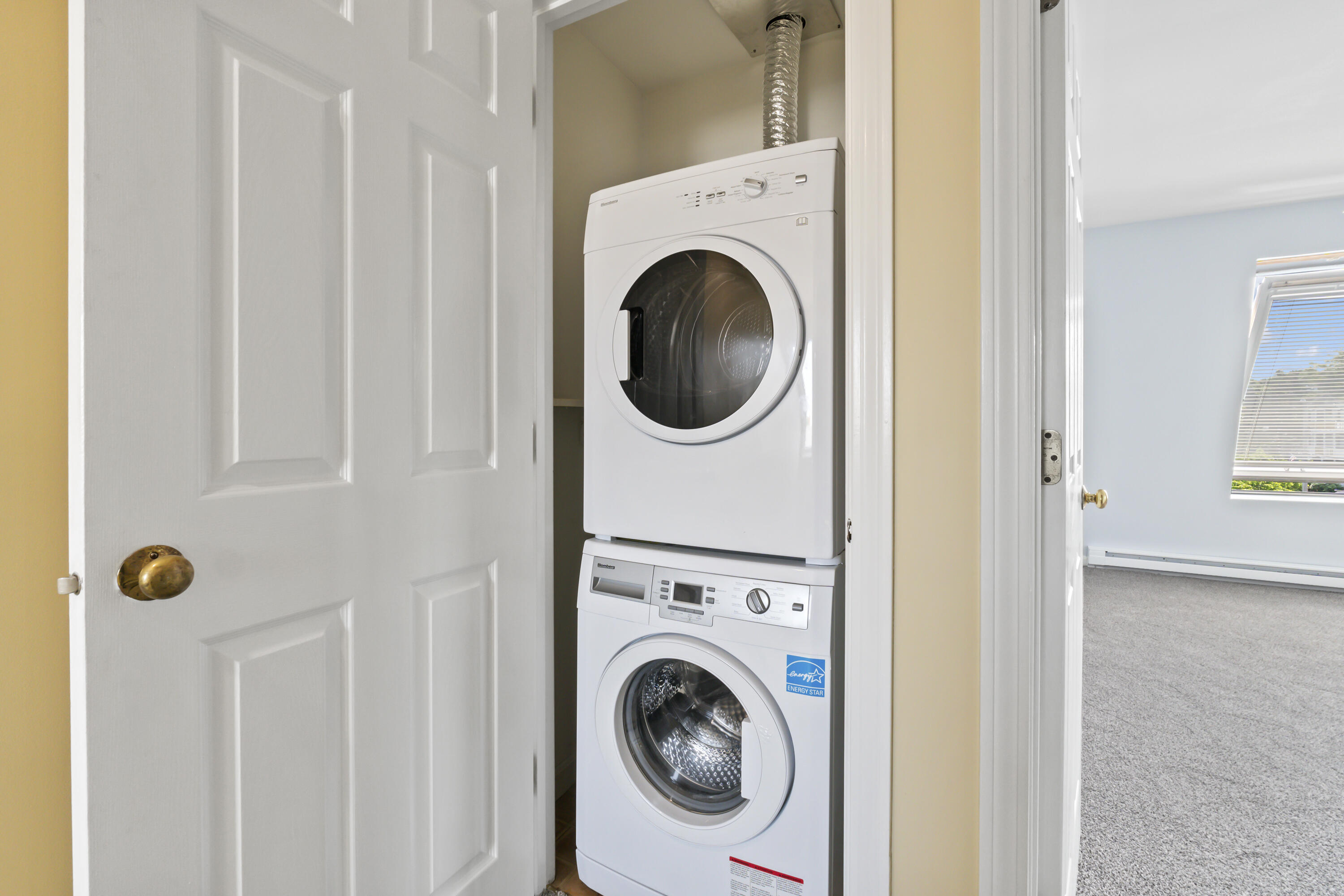 30 Broadway, Unit 5 York, ME 03909 - Photo 25 of 52 30 Broadway #5, York