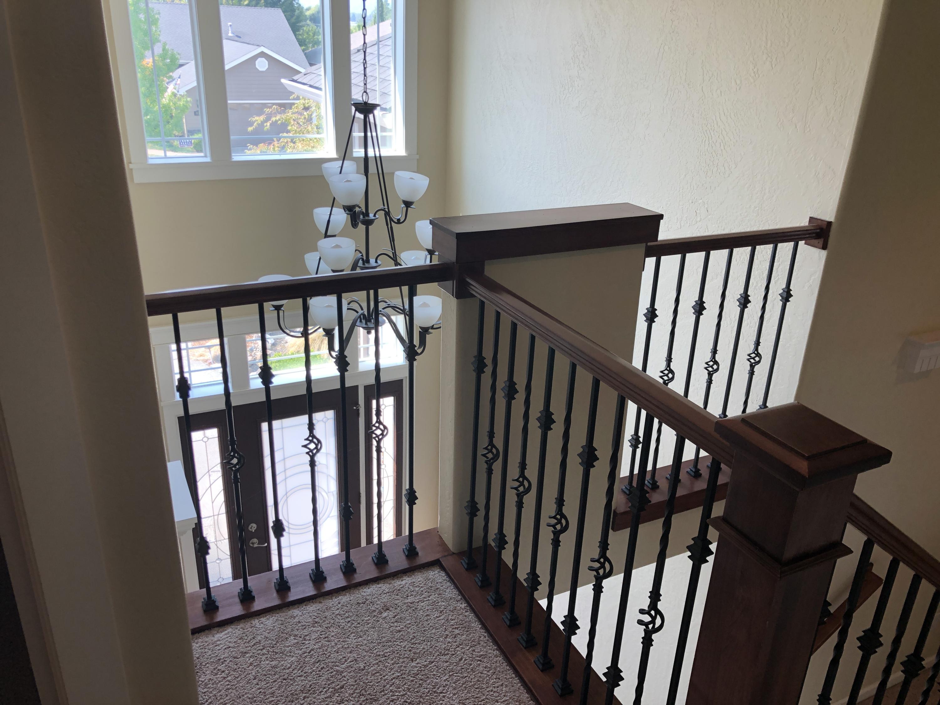 818 Ridgeway Avenue Central Point, OR 97502 - Photo 24 of 45 IMG_7643