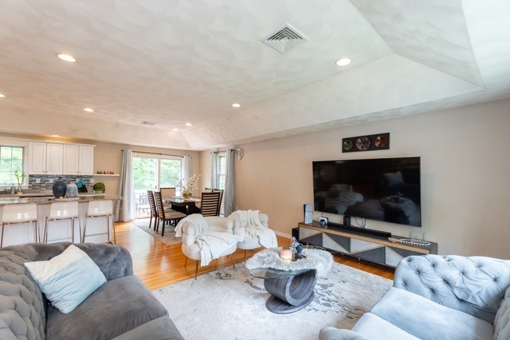 5 Prouty Road Burlington, MA 01803 - Photo 12 of 42 Gallery Image 12