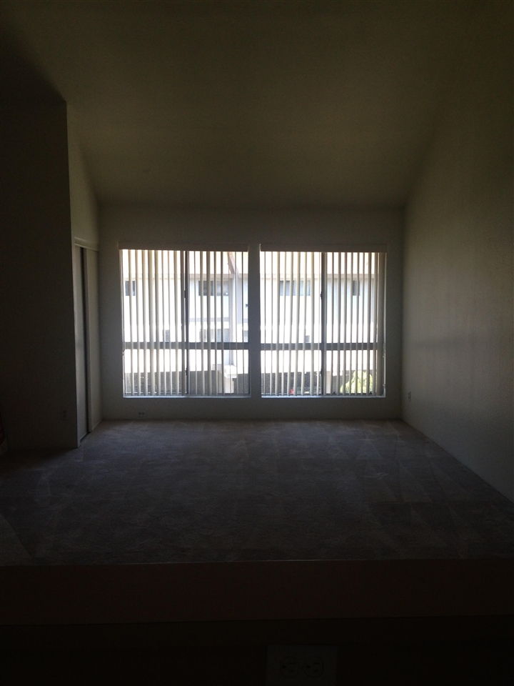6275 Rancho Mission Road, Unit 318 San Diego, CA 92108 - Photo 5 of 8 Gallery Image 5