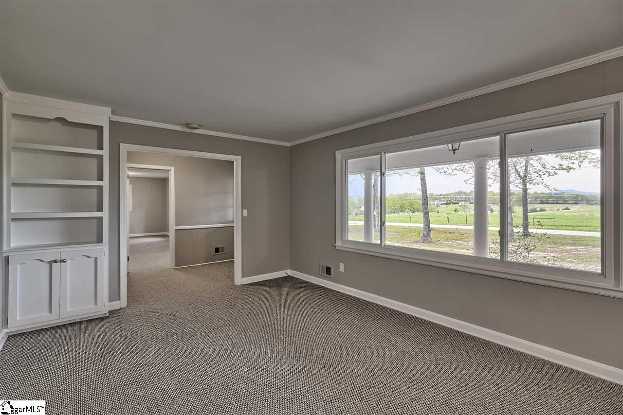 3130 Tigerville Road Travelers Rest, SC 29690 - Photo 4 of 29