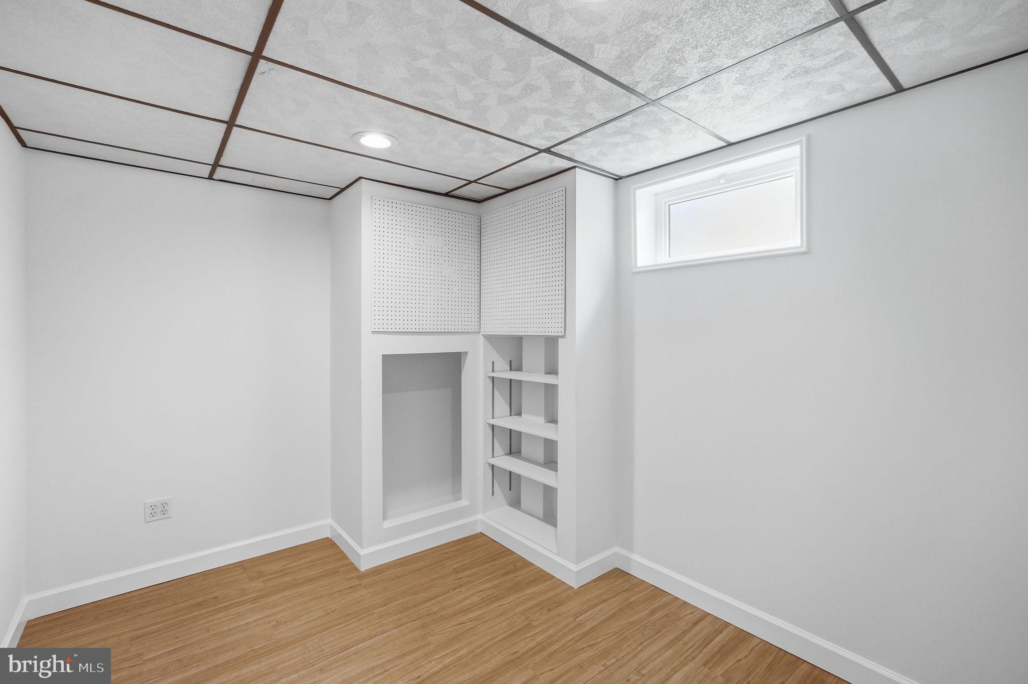 10207 Brunswick Avenue Silver Spring, MD 20902 - Photo 26 of 34 Den