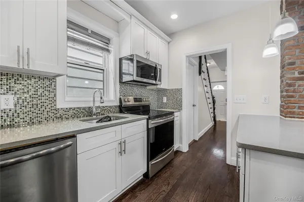 $4,500 | 1837 Wallace Avenue | Van Nest