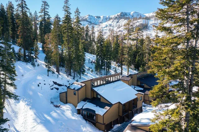 $550,000 | 2201 Scott Peak Place, Unit 49, Alpine Meadows, CA 96146