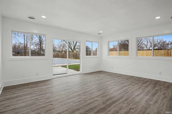 $349,900 | 28880 County Road 16, Elkhart, IN 46516