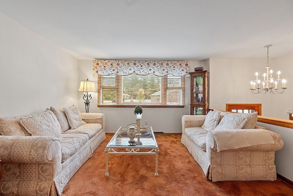 40 Harjean Road Billerica, MA 01821 - Photo 3 of 24