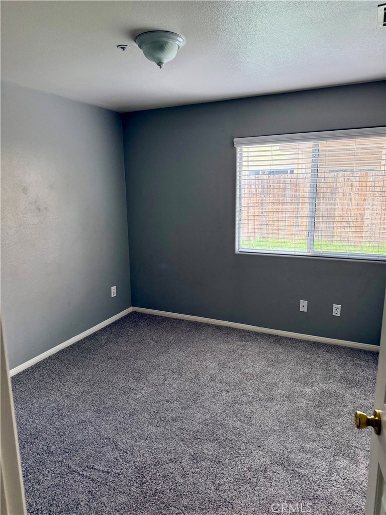 372 Via Capri Hemet, CA 92545 - Photo 18 of 27 an empty room and window