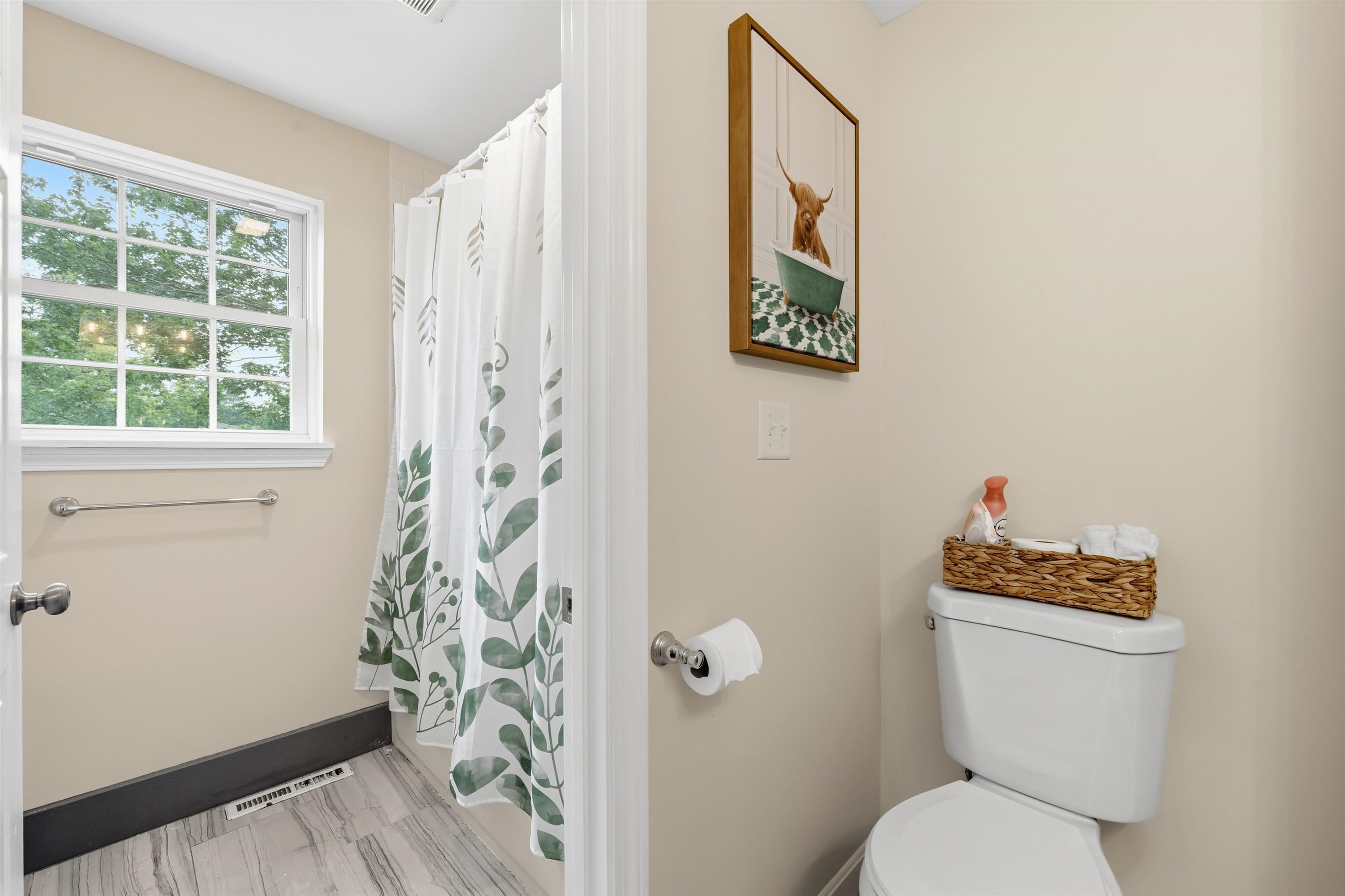 107 Franklin St Extension, Unit 8 Derry, NH 03038 - Photo 25 of 45