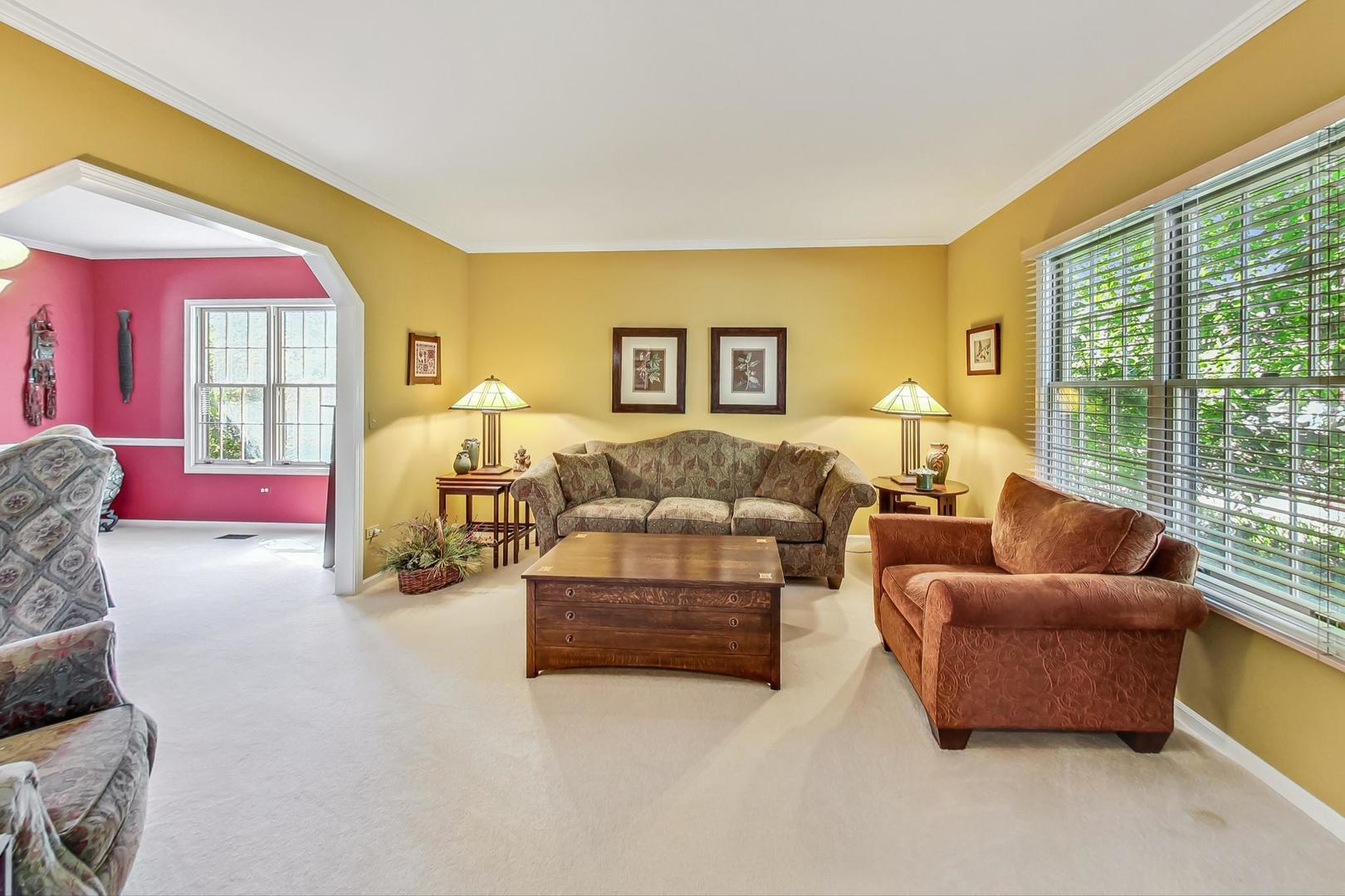 4763 Middle Road Gurnee, IL 60031 - Photo 4 of 47 a living room with furniture and a large window