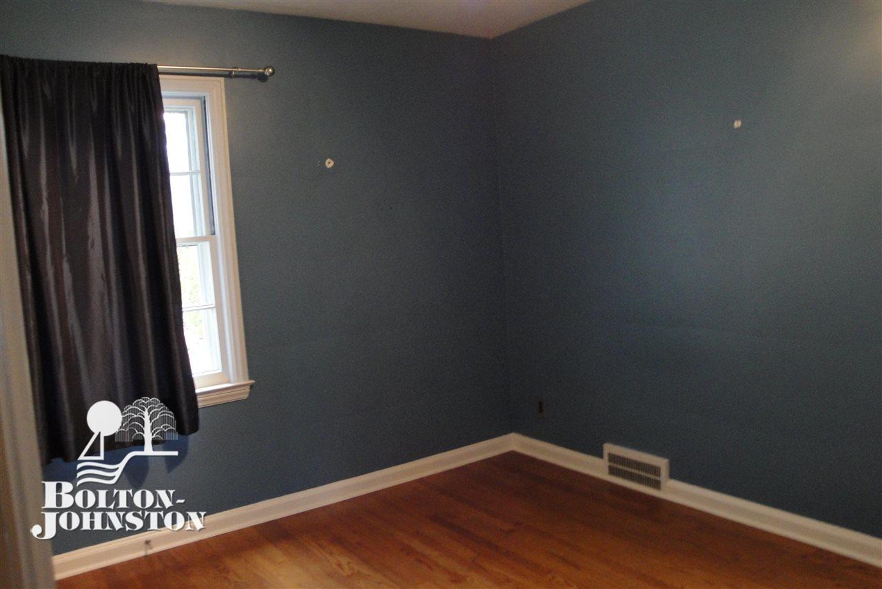 375 Kerby Road Grosse Pointe, MI 48236 - Photo 9 of 15 Bedroom