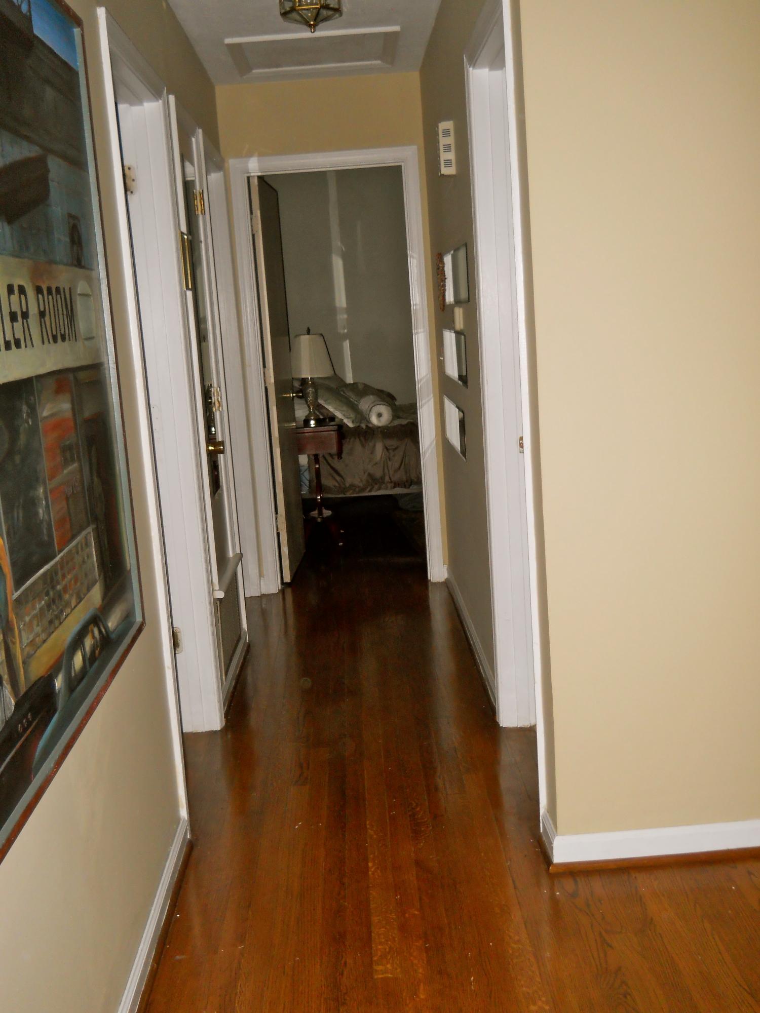 526 Magnolia Road Roanoke, VA 24019 - Photo 15 of 24 Hallway