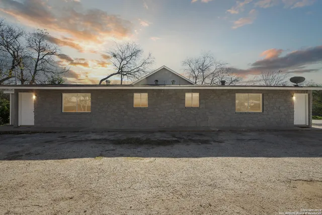 $995 | 810 Zachry Drive, San Antonio, TX 78228