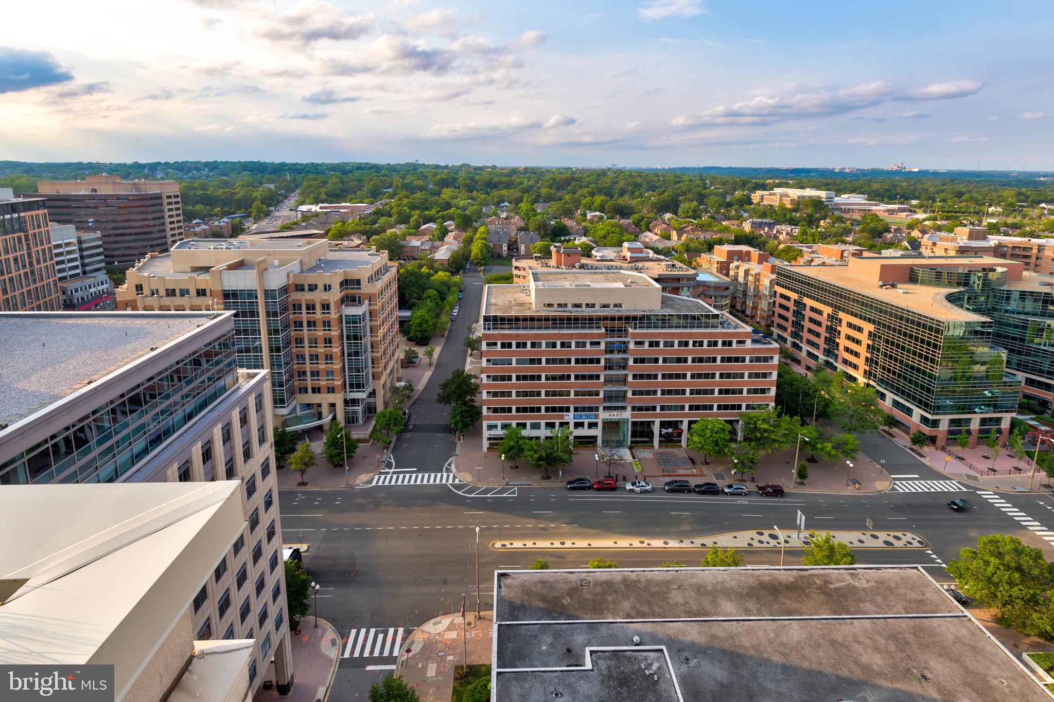 851 North Glebe Road, Unit 1020 Arlington, VA 22203 - Photo 49 of 52 View from Roof Top