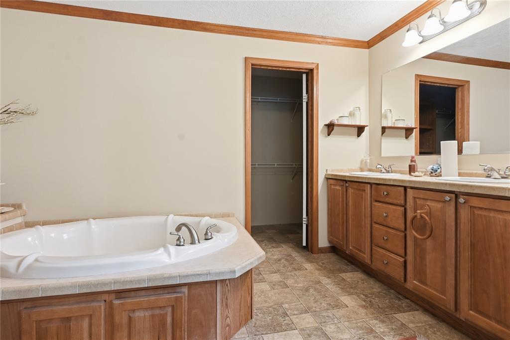 5809 Northwest 18th Terrace Bell, FL 32619 - Photo 11 of 23