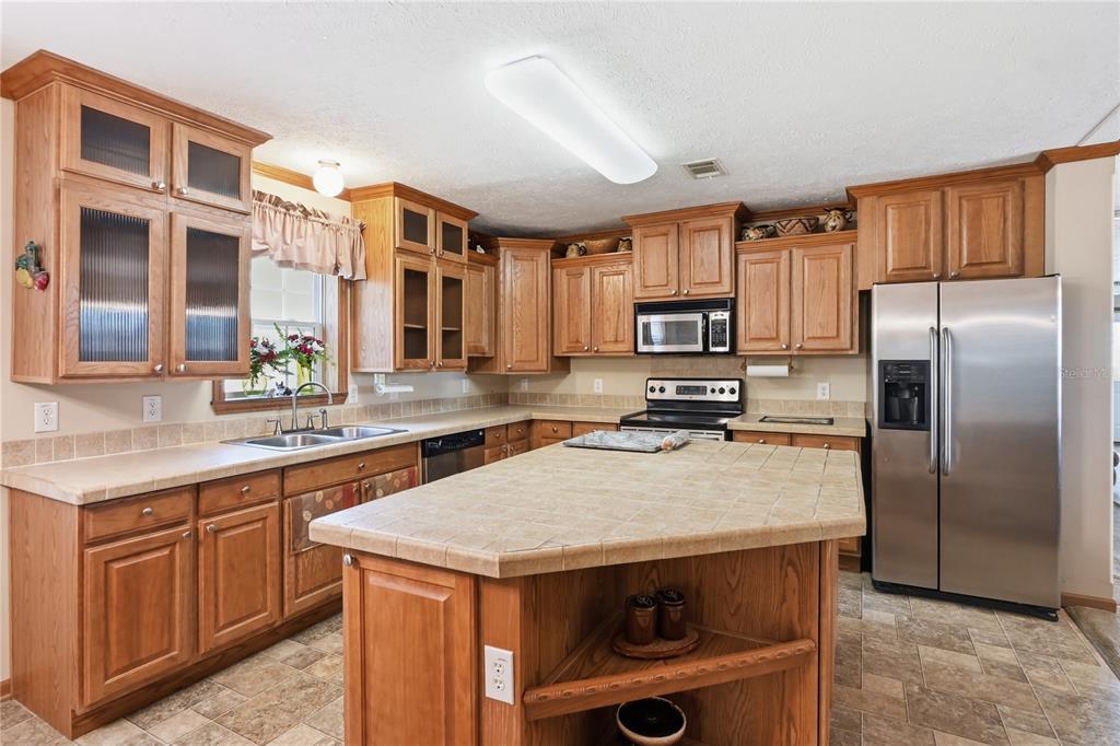 5809 Northwest 18th Terrace Bell, FL 32619 - Photo 6 of 23