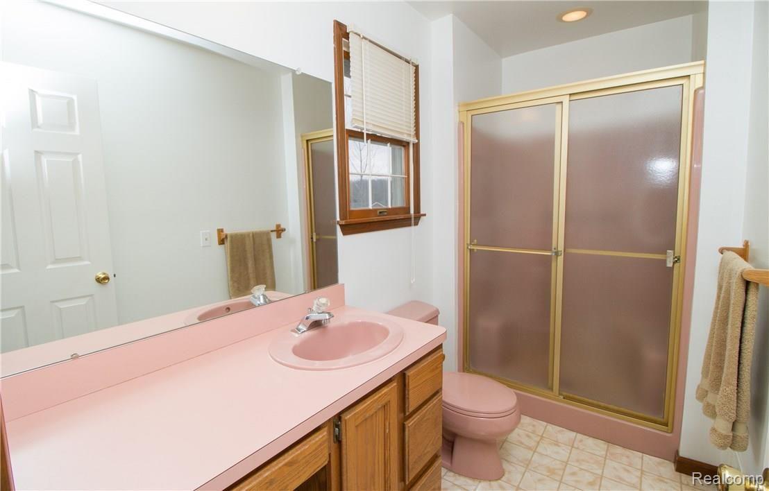 15134 Belle River Road Allenton, MI 48002 - Photo 24 of 36 MasterBathroom2.jpg