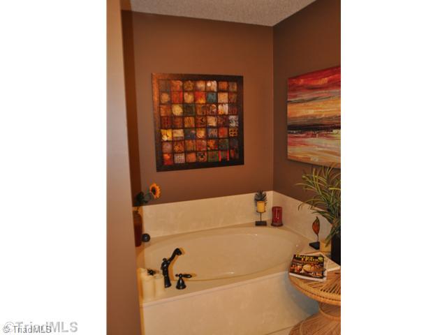 114 Deerfield Road King, NC 27021 - Photo 11 of 16 Master Bath/Spa.