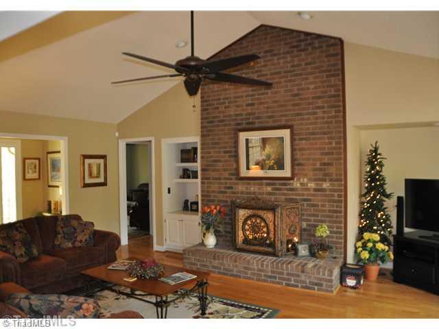 114 Deerfield Road King, NC 27021 - Photo 7 of 16 Living Room.