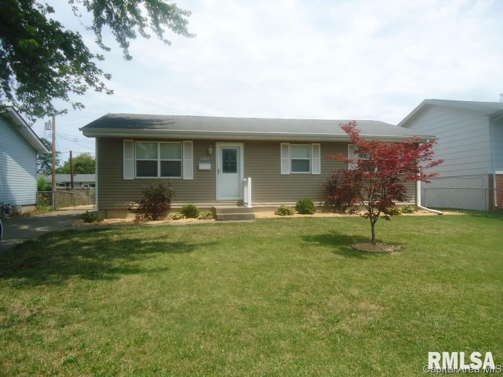 2257 East Watch Avenue Springfield, IL 62702 - Photo 1 of 22