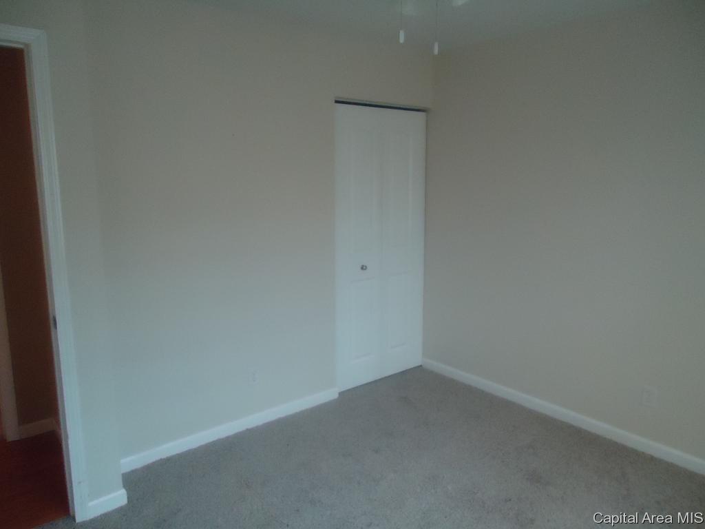 2257 East Watch Avenue Springfield, IL 62702 - Photo 13 of 22