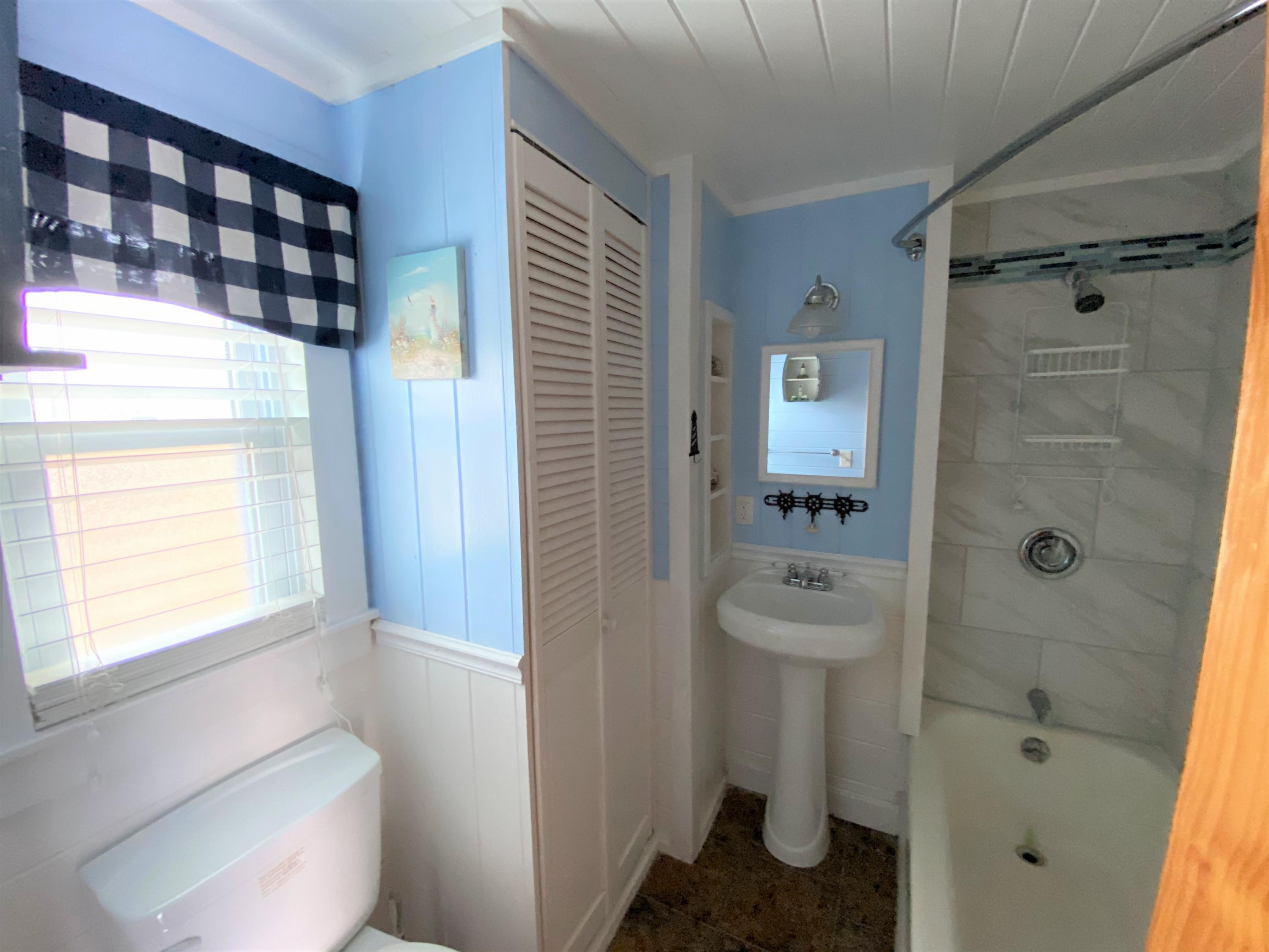 12 Wave Crest Lane, Unit C2 Boothbay, ME 04544 - Photo 13 of 31 Bath_Photo Feb 28, 10 59 50 AM