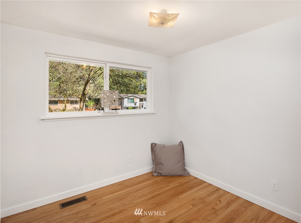 9227 Northeast 183rd Street Bothell, WA 98011 - Photo 21 of 30 Gallery Image 21