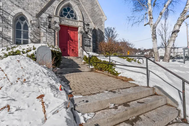 $185,000 | 116 2nd Street, Unit 3, Hallowell, ME 04347