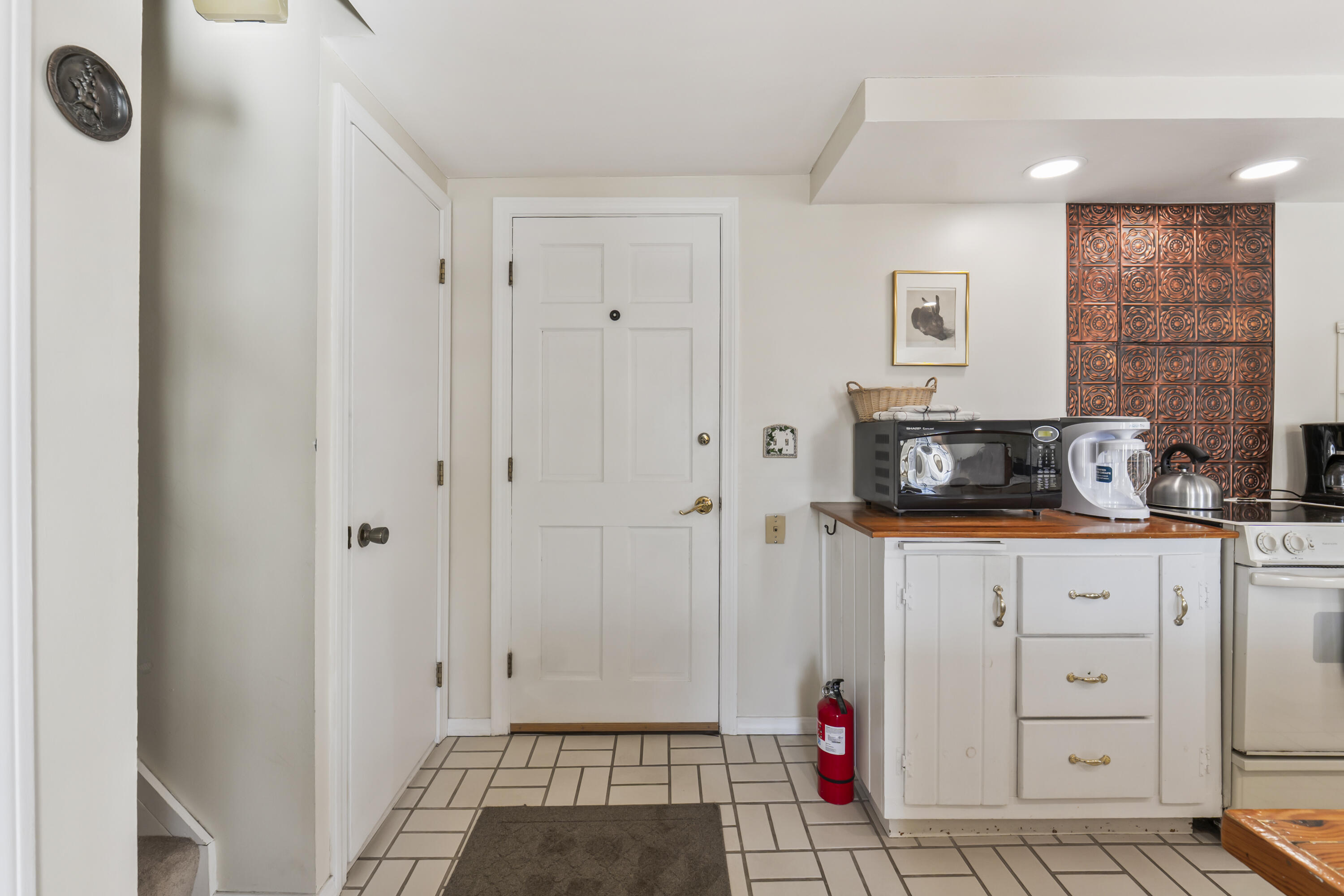 116 2nd Street, Unit 3 Hallowell, ME 04347 - Photo 5 of 34 116 2nd St #3_105