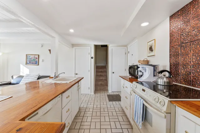 $185,000 | 116 2nd Street, Unit 3, Hallowell, ME 04347