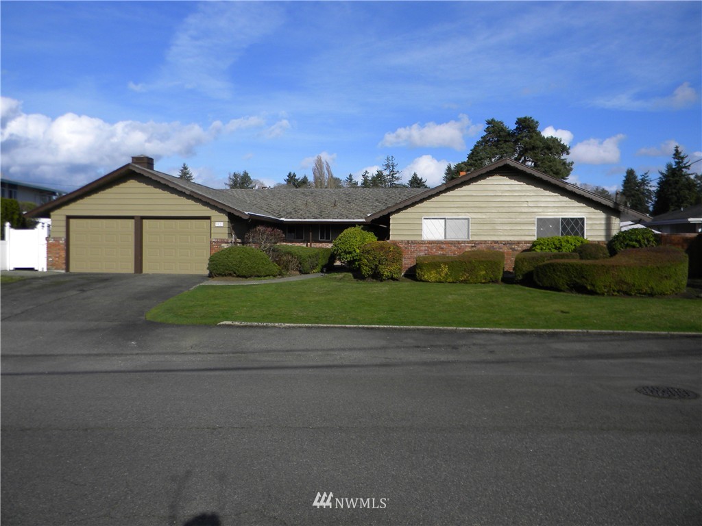 9021 Lake Steilacoom Point Road Southwest Lakewood, WA 98498 - Photo 2 of 25