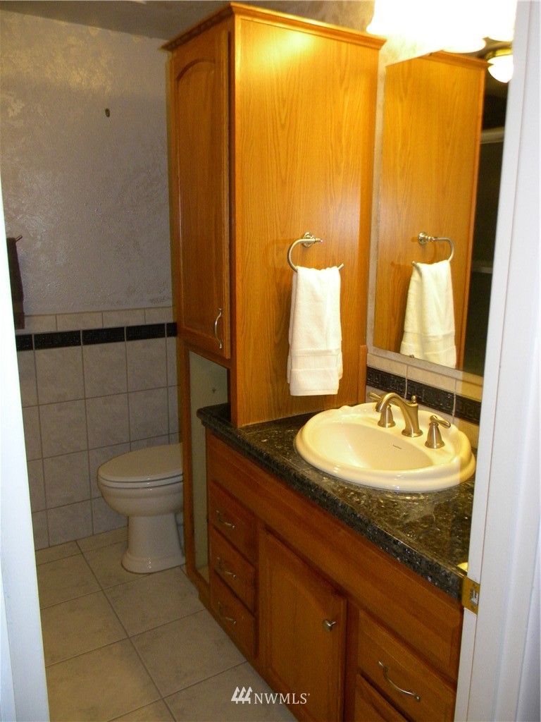9021 Lake Steilacoom Point Road Southwest Lakewood, WA 98498 - Photo 22 of 25