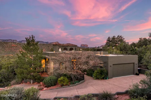 $2,328,922 | 180 Calle Del Viento, Sedona, AZ 86336