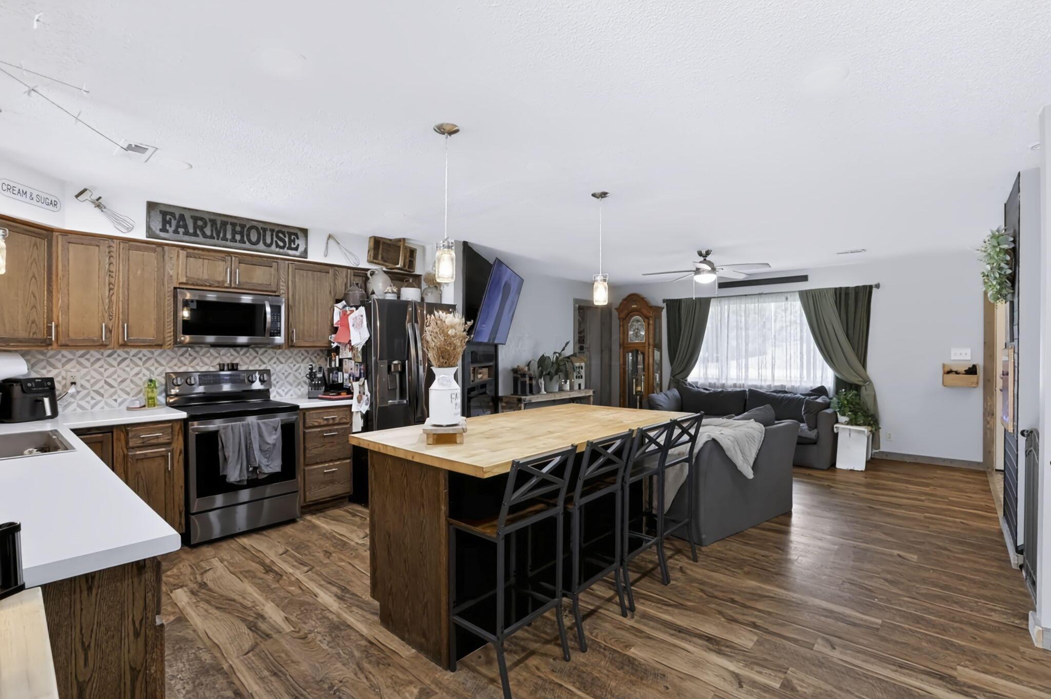 2403 Hickman Road Northeast Newark, OH 43055 - Photo 11 of 62 Kitchen
