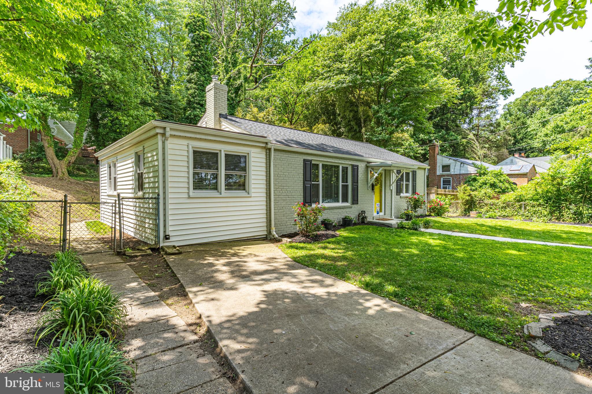 11602 Highview Avenue Silver Spring, MD 20902 - Photo 3 of 39