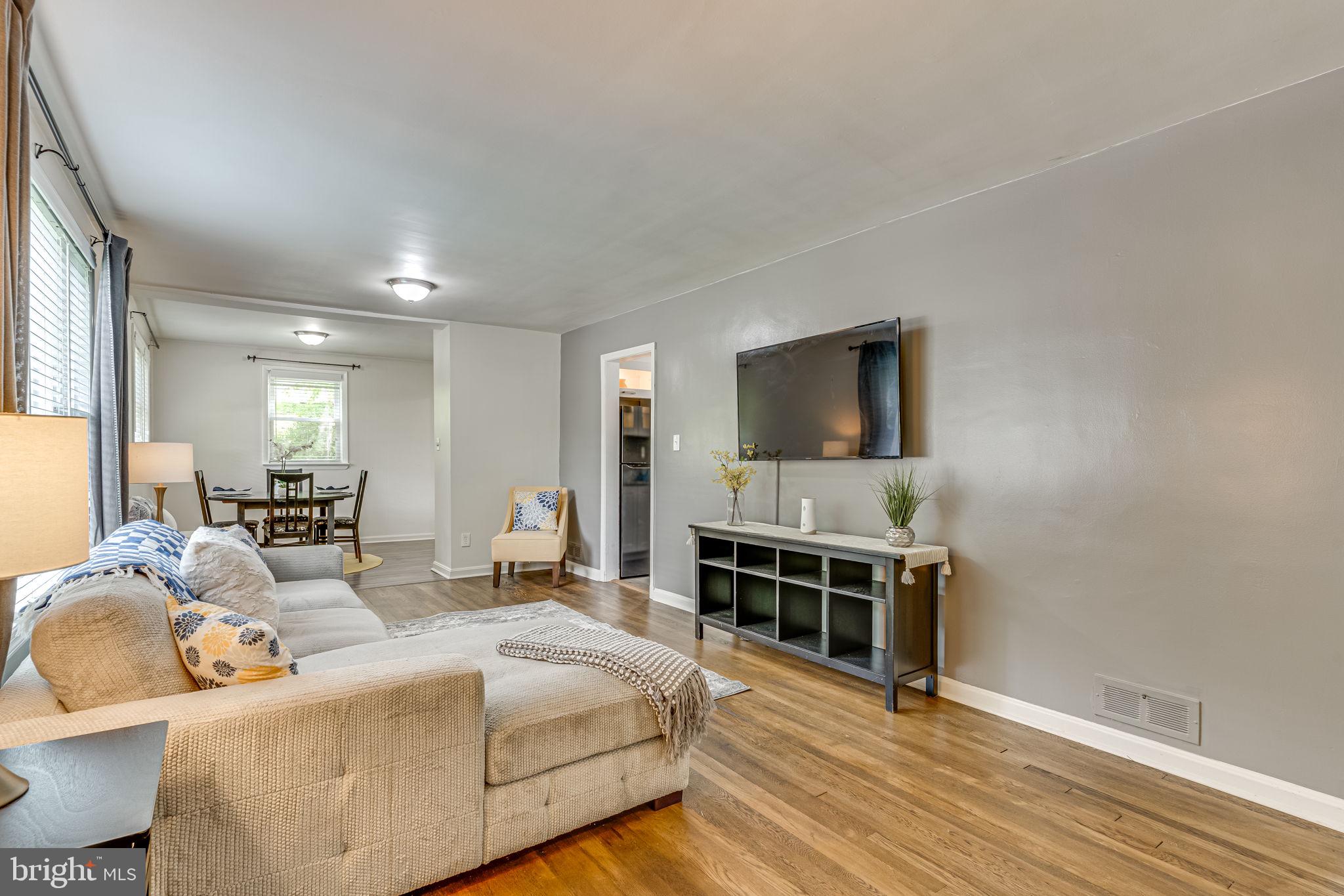 11602 Highview Avenue Silver Spring, MD 20902 - Photo 5 of 39