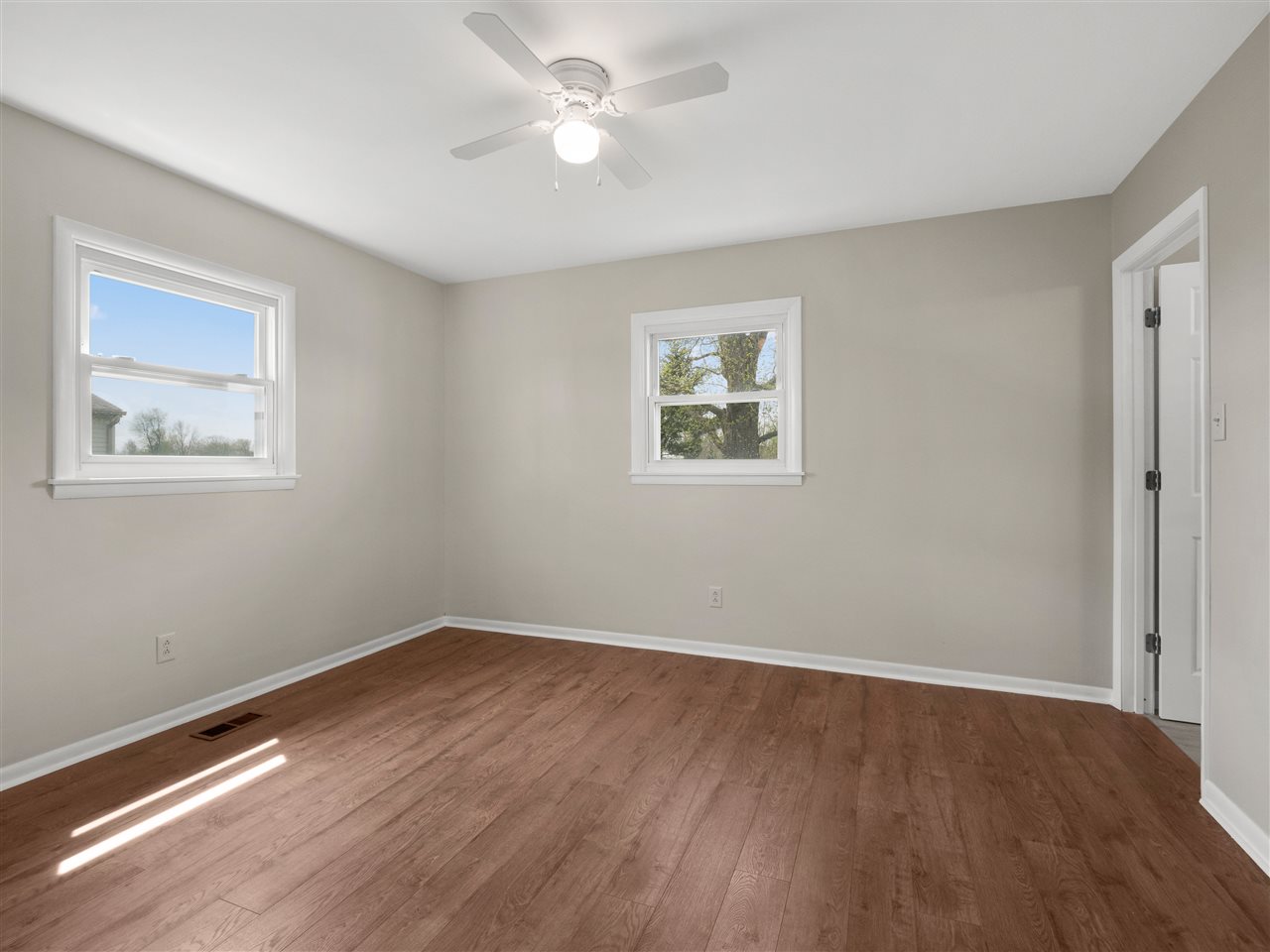11604 Coverdale Road Fort Wayne, IN 46809 - Photo 25 of 36
