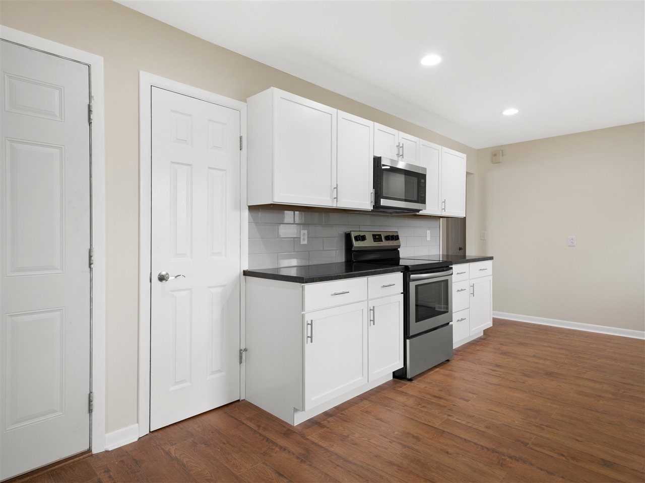 11604 Coverdale Road Fort Wayne, IN 46809 - Photo 9 of 36