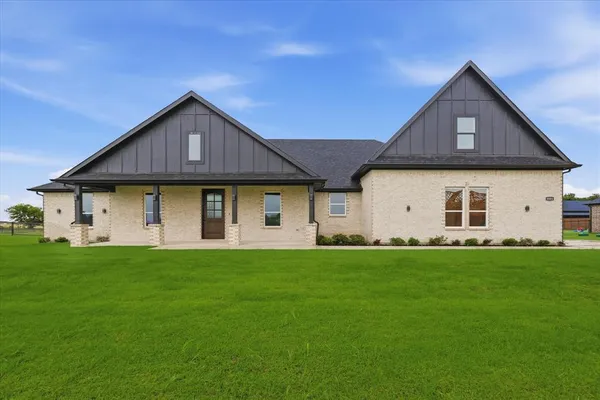 $789,900 | 8803 Kassandra Drive, Sanger, TX 76266