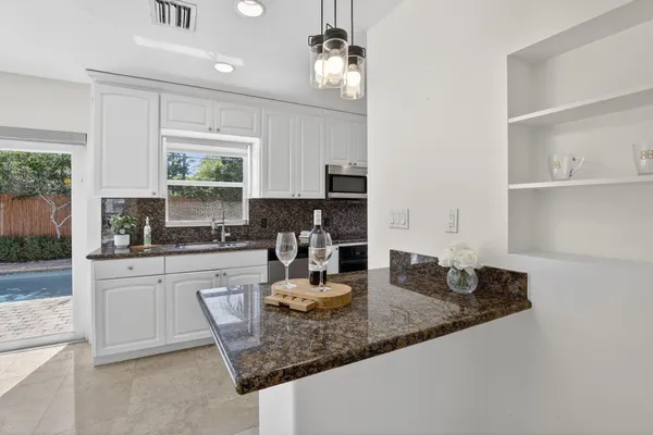$6,500 | 2808 Northeast 22nd Street, Fort Lauderdale, FL 33305
